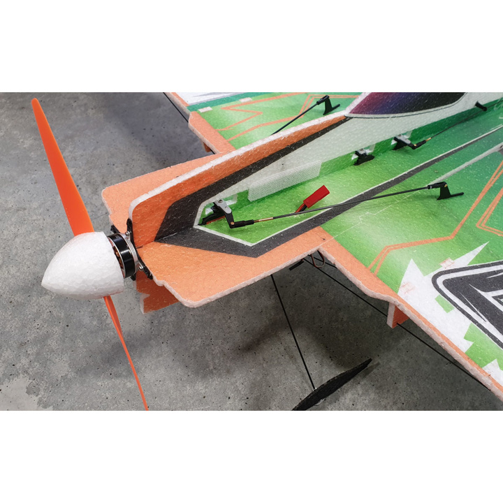 EDGE 540 V4.0 TOXIC Green,